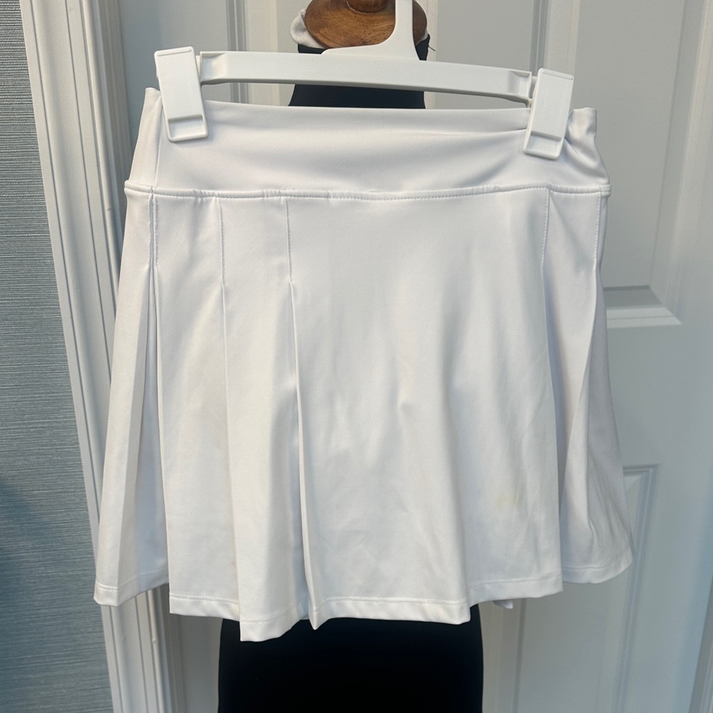 Tommy Bahama White Golf Skirt